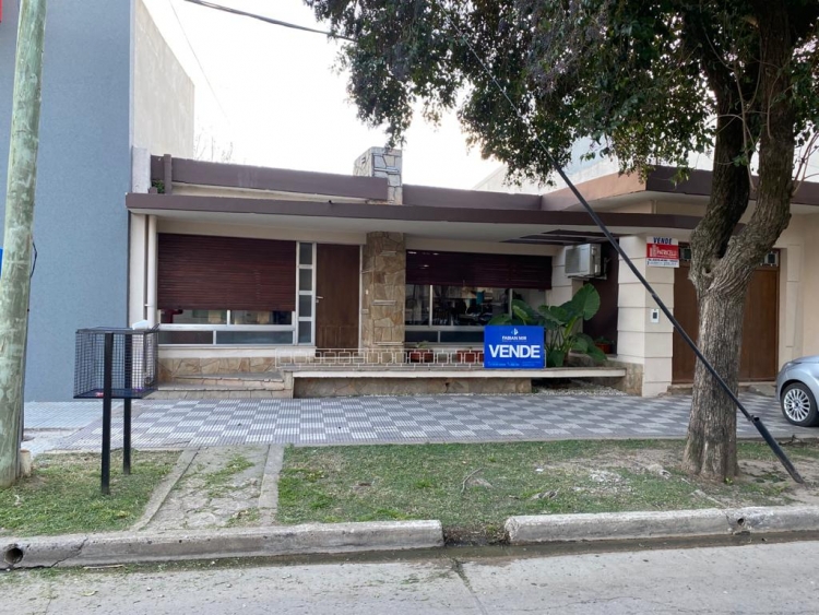 TOTORAS